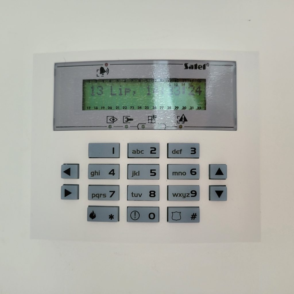 alarmy, systemy alarmowe, czujki ruchu, manipulator, syrena